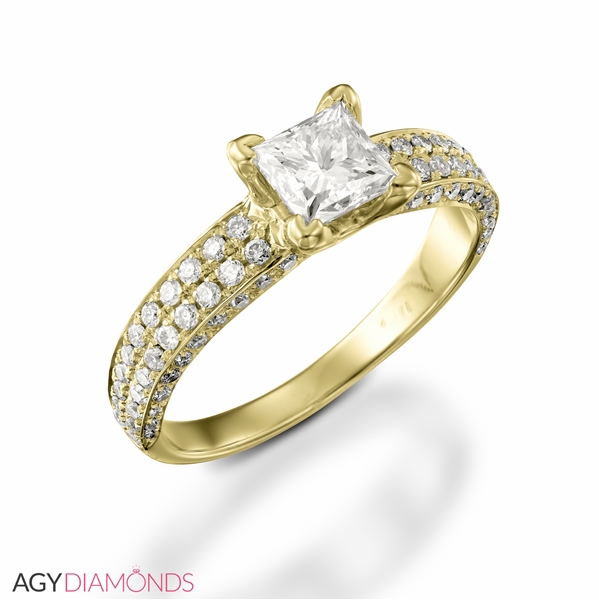 Bild von 1.30 Gesamtkarat Designer-Verlobungsring mit Princessdiamant